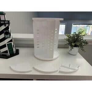 Make up organizer w adjustable shelves